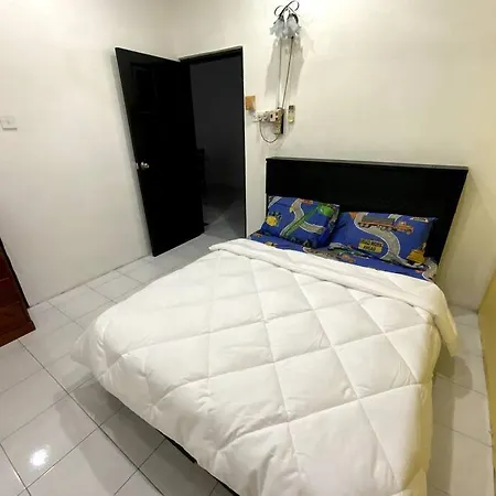 Sweet Homestay The Venus Sitiawan 温馨民宿 Bagian luar foto